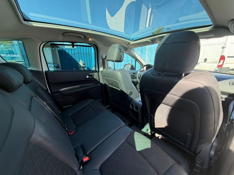 PEUGEOT 3008 1.6 HDI 115CV S&S ALLURE 