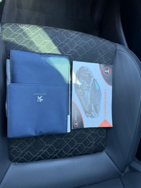 PEUGEOT 3008 1.6 HDI 115CV S&S ALLURE 