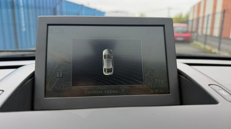 PEUGEOT 5008 1.6 HDI 120CV S&S STYLE EAT6 