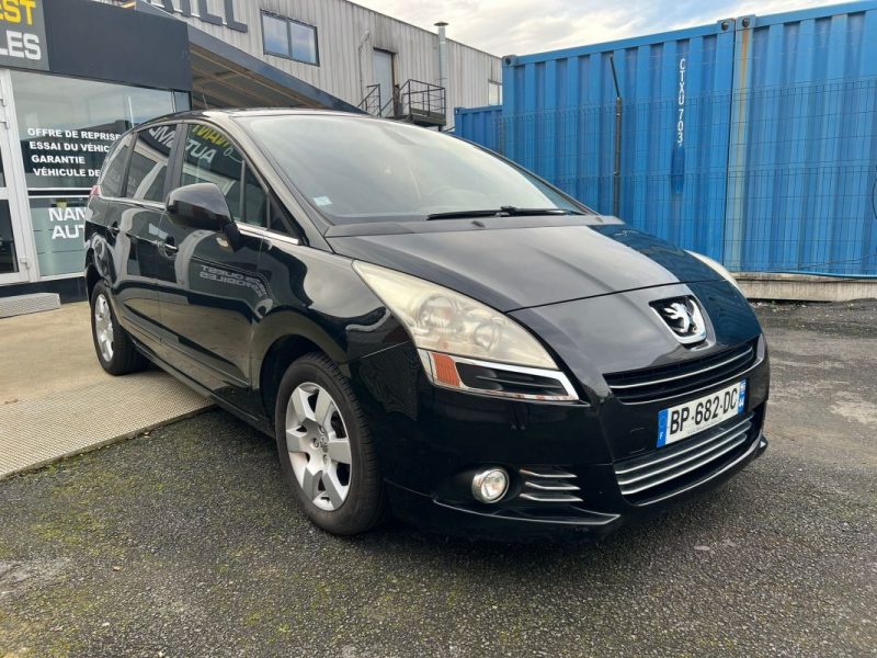 PEUGEOT 5008 1.6 HDI 112CV PREMIUM 7 PLACES