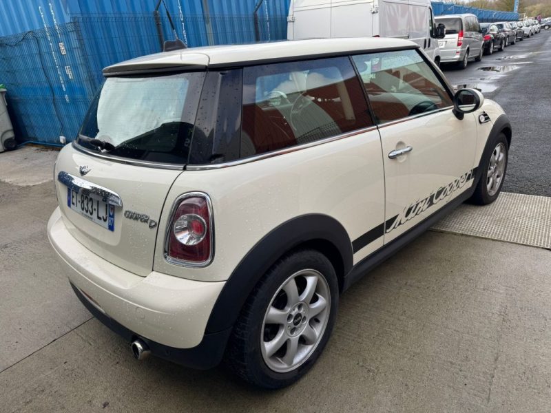 MINI MINI COOPER 2.0D 112CV BVA 