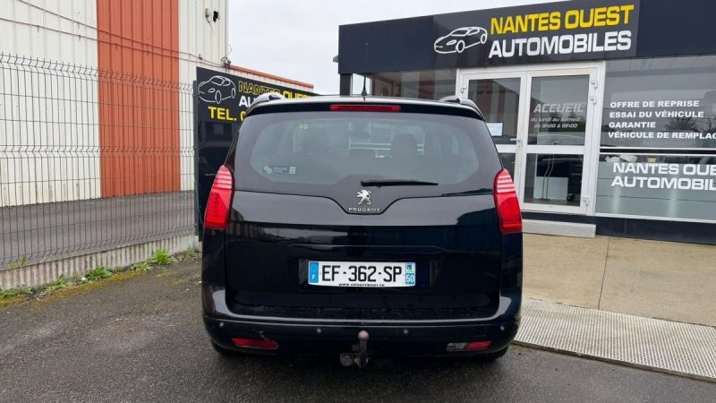 PEUGEOT 5008 1.6 HDI 120CV S&S STYLE EAT6 