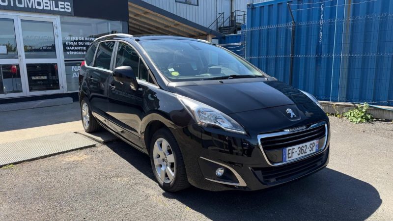 PEUGEOT 5008 1.6 HDI 120CV S&S STYLE EAT6 