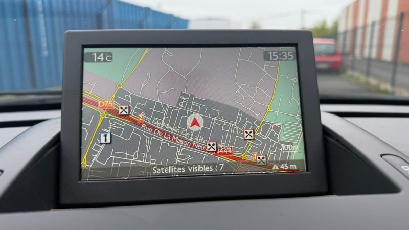 PEUGEOT 5008 1.6 HDI 120CV S&S STYLE EAT6 