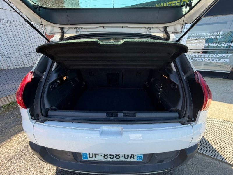 PEUGEOT 3008 1.6 HDI 115CV S&S ALLURE 