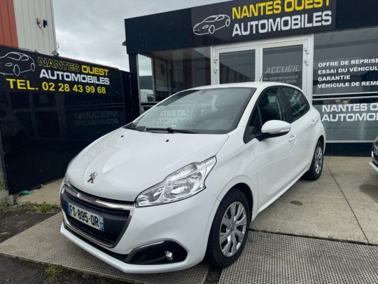 Accueil PEUGEOT 208 HDI 100CV PREMIUM